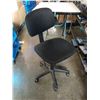 Image 1 : BLACK OFFICE CHAIR