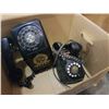 Image 2 : 3 VINTAGE ROTARY PHONES