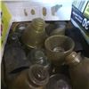 Image 2 : BOX OF GLASS, RUBBER AND PLASTIC INSULATORS