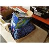 Image 2 : 3 boxes of extention cords rope and more