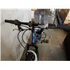 Image 3 : BLUE HUFFY BIKE