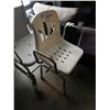 Image 1 : Bath assist chair