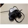 Image 2 : PENTAX 12X24  4.2 BINOCULARS