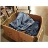 Image 2 : BOX OF JEANS - MENS SIZE 32-34 AND WOMENS 13