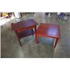 Image 1 : 2 WOOD ENDTABLES