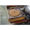 Image 2 : ANTIQUE TURN TABLE