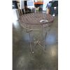Image 2 : ROUND METAL PATIO ENDTABLE