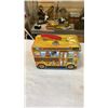 Image 3 : SNOOPY MCDONALDS TOYS AND SCHOOLBUS LUNCH TIN
