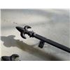 Image 3 : 4 wrought iron 37" rod with spear ends