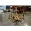 Image 2 : 8 arm carved wooden chandelier