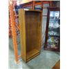 Image 1 : 6 FOOT WOOD BOOKSHELF