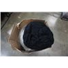 Image 2 : Box of New Zealand wool yarn