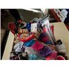 Image 2 : TRAY OF HAIR TIES, CLIPS, ACCESSORIES