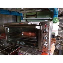 BLACK AND DECKER TOASTER OVEN