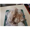 Image 2 : TRAY OF NECKLACES