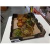 Image 1 : Tray of amber and mint glass