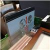 Image 2 : Tray of picture display albums, and hardcover books