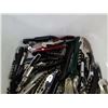 Image 2 : TRAY OF CORKSCREW BOTTLE OPENERS