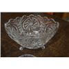 Image 3 : 3 CRYSTAL FOOTED BOWLS