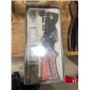 Image 1 : Rivet gun