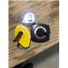 Image 1 : tools - measuring tapes