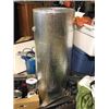 Image 1 : roll in insulation