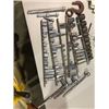 Image 1 : sockets and tools
