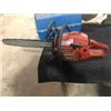 Image 1 : chain saw