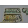 Image 2 : Canadian $1 Bills