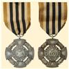 Image 1 : Medal - ROMANIA - CROSS OF THE ROYAL HOUSE (1935)