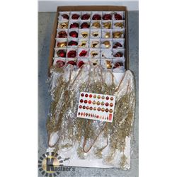 LARGE COLLECTION OF MATCHING CHRISTMAS DECORATIONS