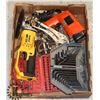 Image 1 : LARGE FLAT OF ASSORTED TOOLS INCLUDING DEWALT