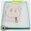 Image 1 : NEW WOMEN'S GOLD/DIAMOND LOOK NECKLACE W/ EARRINGS