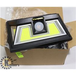 LOT OF 2 NEW SOLAR SECURITY LED LIGHTS