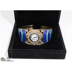 RHINESTONE & BLUE QUARTZ FASHION WATCH