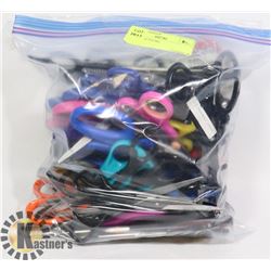 BAG OF SCISSORS