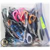 Image 1 : BAG OF SCISSORS