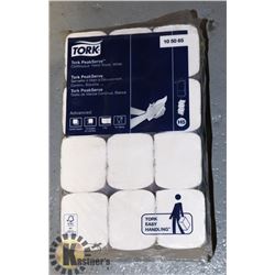 CASE OF TORK PEAK SERVE CONTINUOUS HAND TOWEL