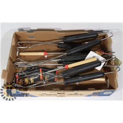 FLAT OF BBQ TOOLS