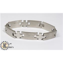 MEN'S STAINLESS STEEL BRACELETS