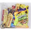 Image 1 : 24PCS OF ASSORTED CHOCOLATE, GUMS AND CANDY
