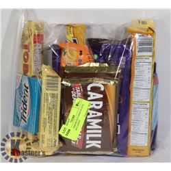 24PCS OF ASSORTED CHOCOLATE, GUMS AND CANDY