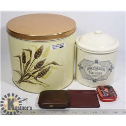 ESTATE FLAT OF COLLECTIBLES INCLUDING