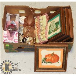 ESTATE LOT OF VINTAGE COLLECTIBLES INCL DIONNE