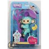 Image 1 : FINGERLINGS INTERACTIVE BABY MONKEY TOY