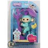 Image 1 : FINGERLINGS INTERACTIVE BABY MONKEY TOY