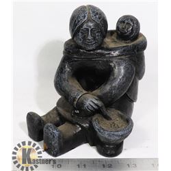 SOAPSTONE CARVING MOTHER WITH CHILD