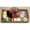 Image 1 : TRAY OF ASSORTED COLLECTIBLES
