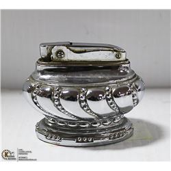 VINTAGE TABLE LIGHTER