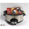 Image 1 : RIVAL CROCK POT WITH RECIPE BOOK